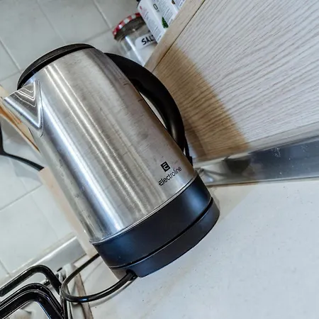 Klara's Maggiore E 24 Min Da Malpensa Airport Lejlighed *